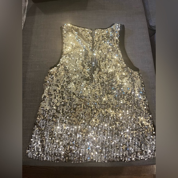 NWT AO.LA by Alice + Olivia Shirt Sequin Tank Top Gold Silver Size Small - Picture 4 of 5